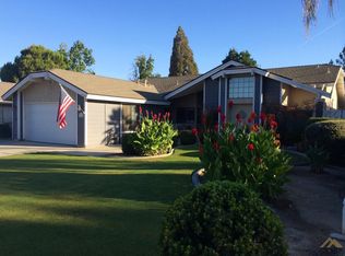 10100 Shadow Oak Way, Bakersfield, CA 93311