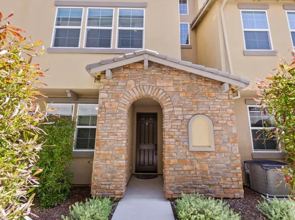 2954 Toulouse Walk, Sacramento, CA 95834
