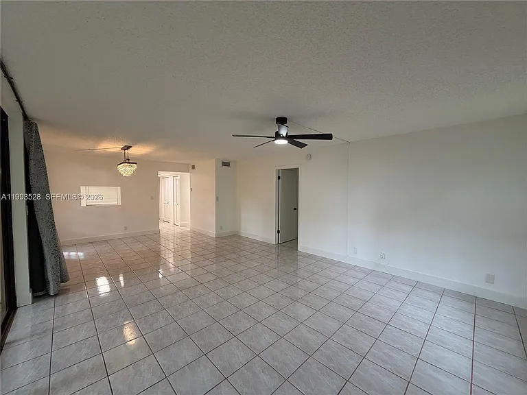 400 Commodore Dr #101 — Photo 23