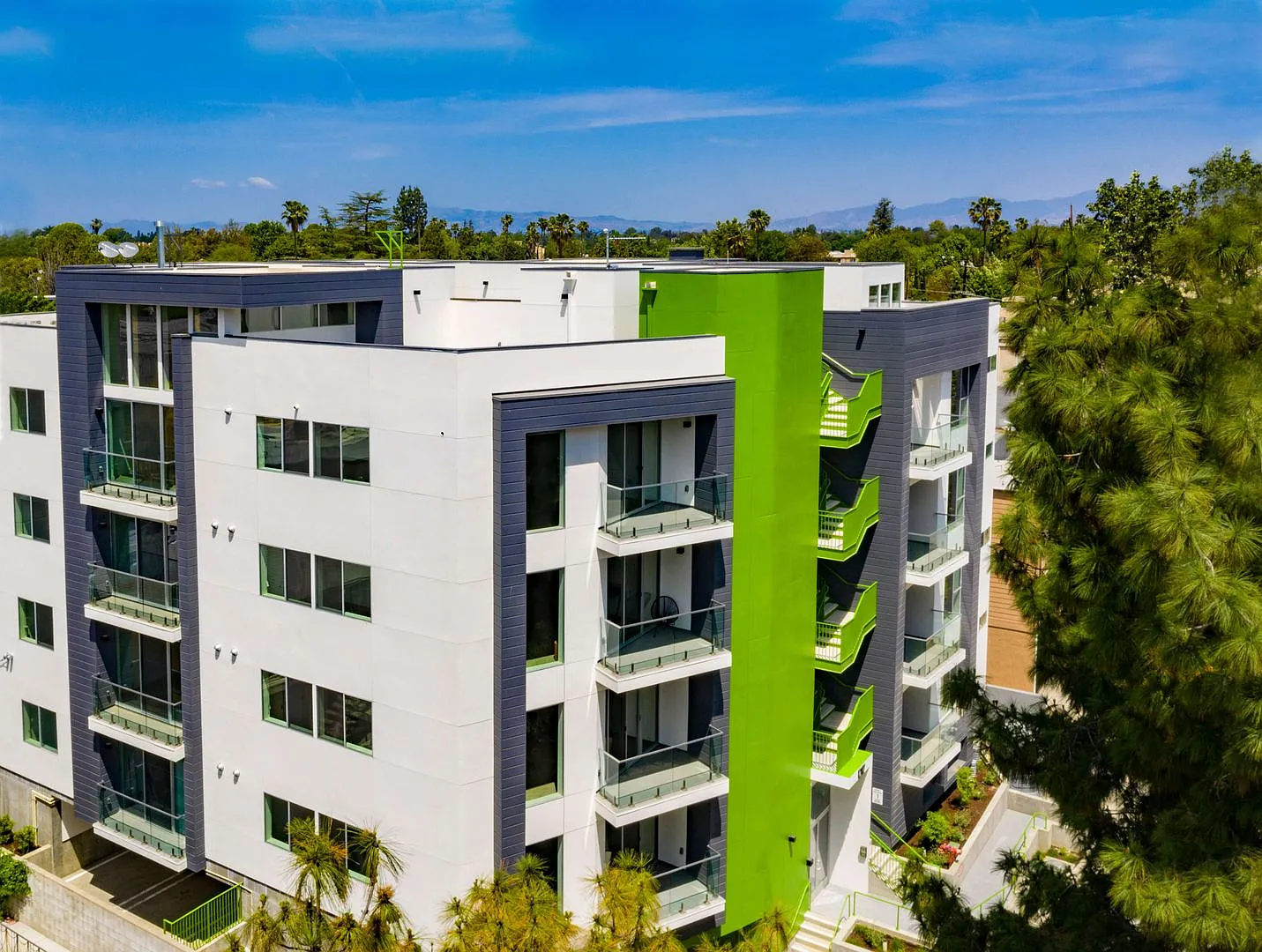 12117 Valleyheart Drive — Photo 3