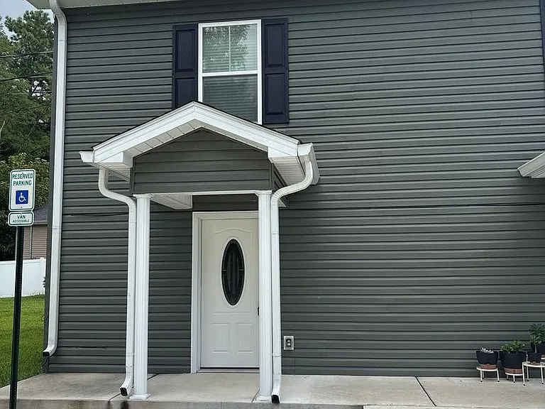 517 Weaver St #1 — Photo 2