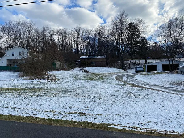 107 Venture Ln, Hunker, PA 15639