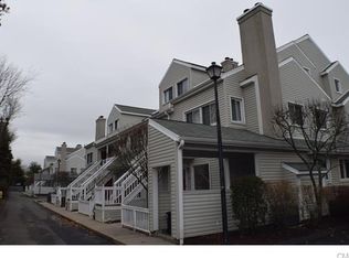 510 E Main St APT 112, Stratford, CT