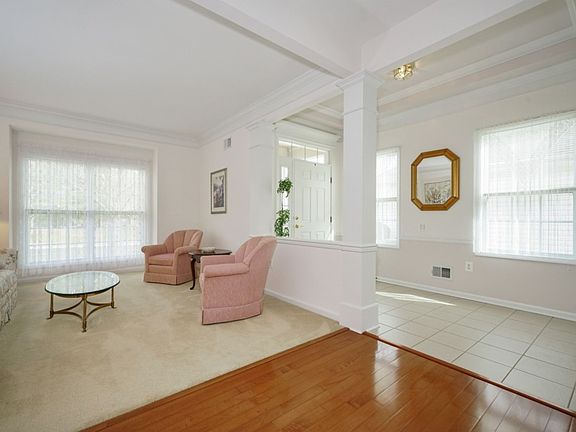 2nd image of 330 Biltmore Ln