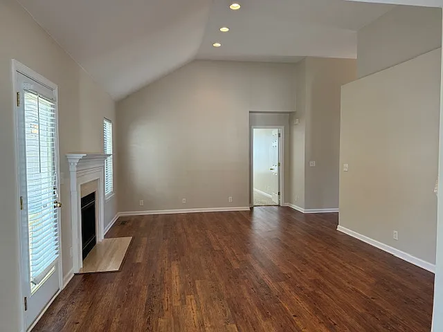 2032 Glastonbury Dr — Photo 8