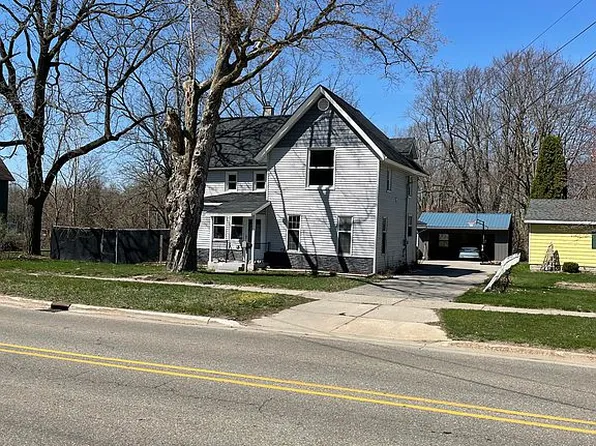 329 Ely St, Alma, MI 48801