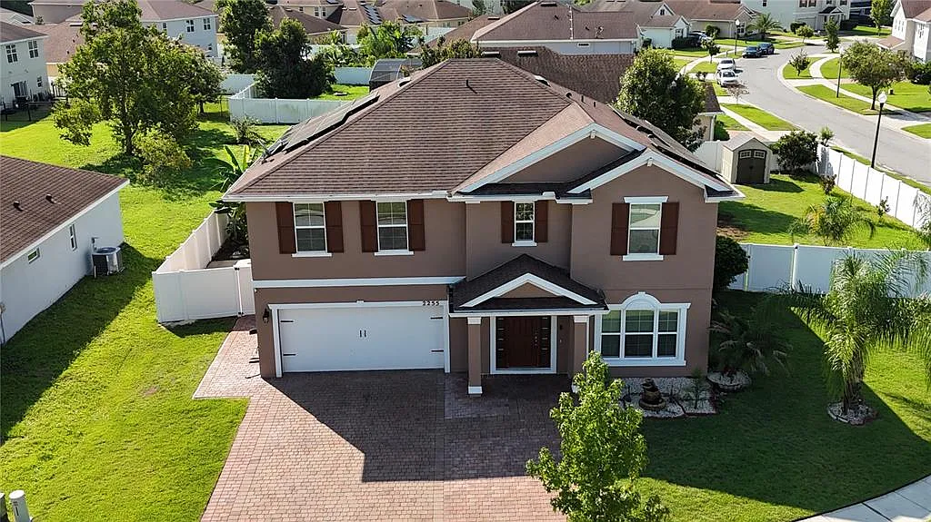 4 bed, 3.0 bath, 2814 sqft, $2,699 — Photo 3