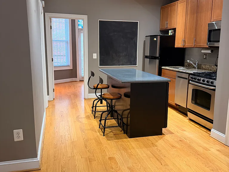 1304 Fairmont St NW #3 — Photo 12
