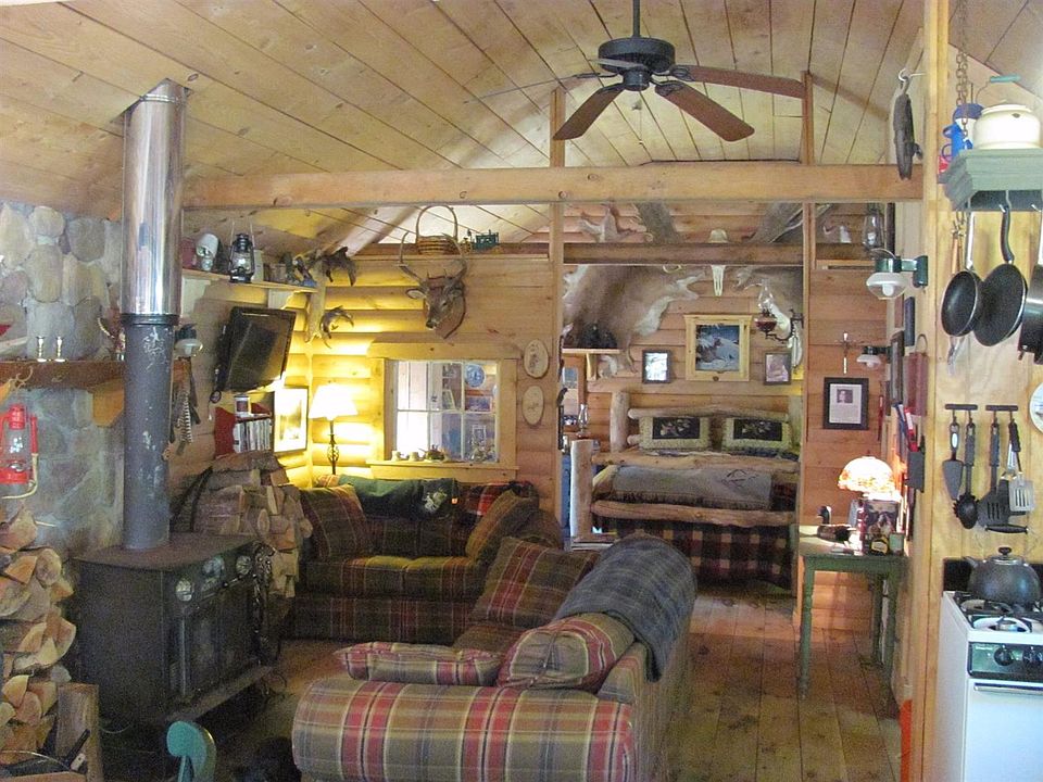2nd image of 730 Scutt Mountain Rd