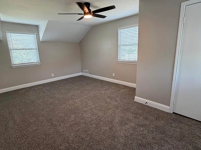 152 Riverboat Dr — Photo 12
