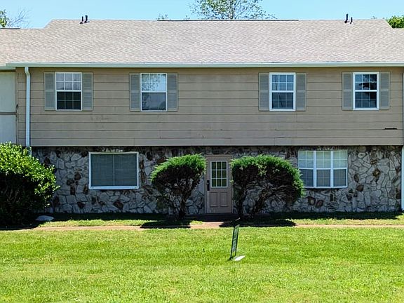 3rd image of 1301 Neelys Bend Rd #50