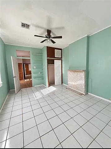 3 bed, 1.0 bath, 1200 sqft, $1,300 — Photo 4