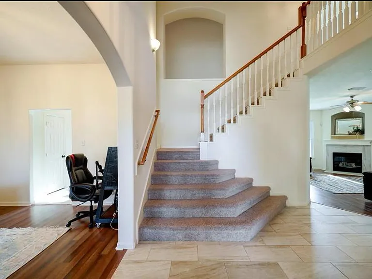 12918 Stratford Heights Dr — Photo 18