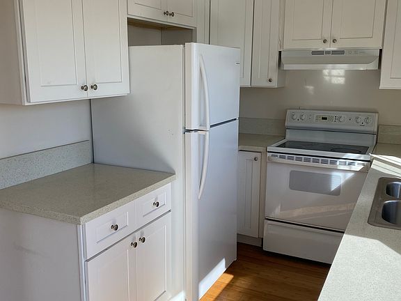 4th image of 1728 Diamond St APT 5