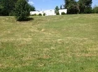 721 El Capitan Dr, Bolivar, TN 38008