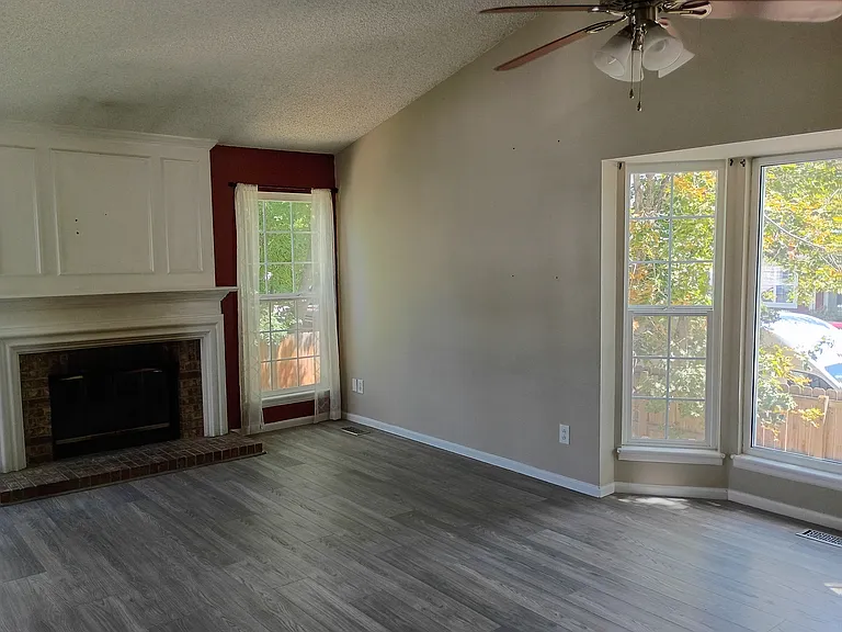 1251 Mercury Dr — Photo 18