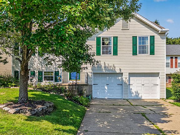 2nd image of 2677 Larch Ct