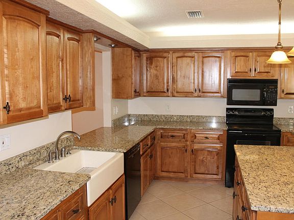 5th image of 557 Majorca Ct #557