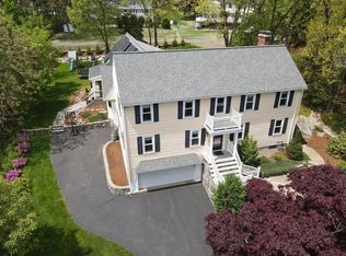 22 Amberwood Dr, Winchester, MA 01890