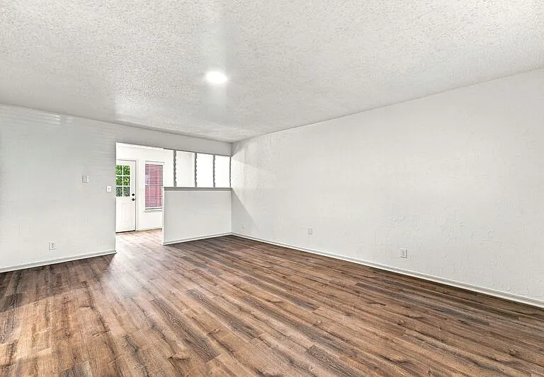 203C Jefferson St — Photo 2