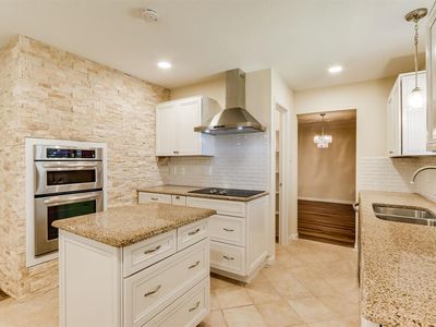 1806 Hampshire St, Grand Prairie, TX, 75050