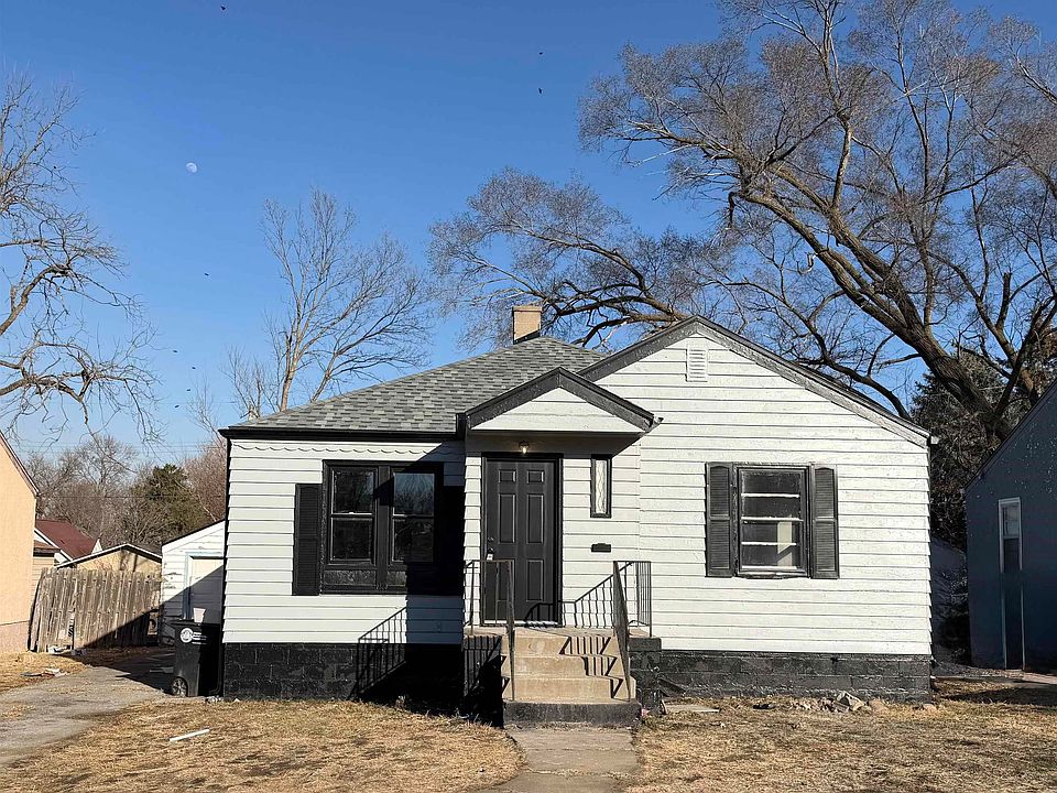 1st image of 3929 N 42nd St