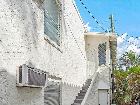 3rd image of 1507 Meridian Ave APT 7