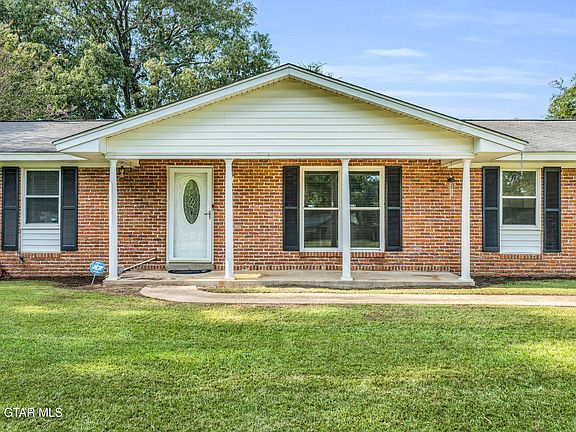 2nd image of 337 Oak Crest Cir