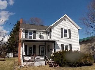 9 Chestnut St, Bath, NY 14810