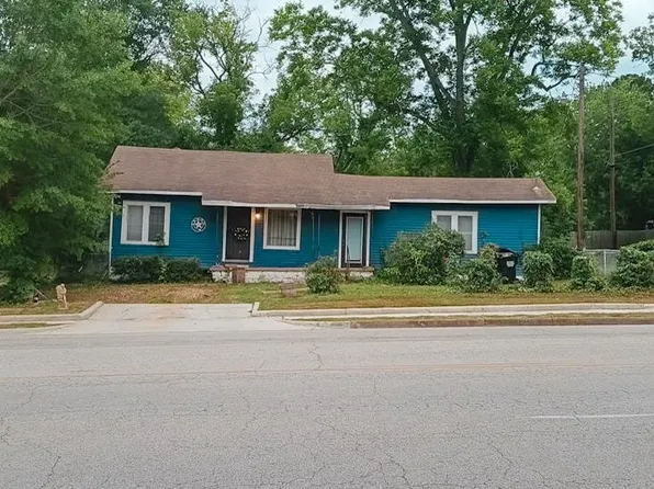 936 E Young St, Longview, TX 75602