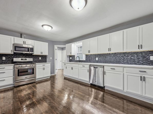 3823 2 1/2 St NE, Columbia Heights, MN 55421