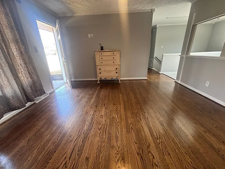 449 Missimer Ln — Photo 8