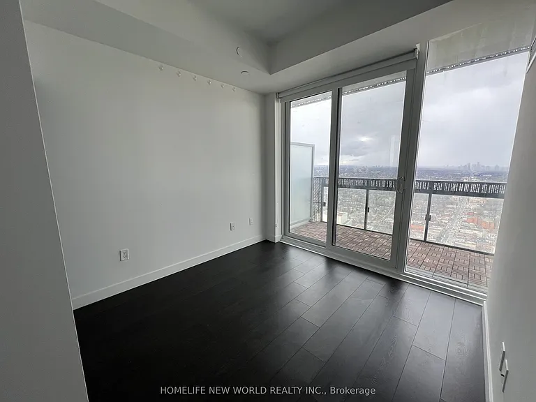 8 Eglinton Ave E #4806 — Photo 5