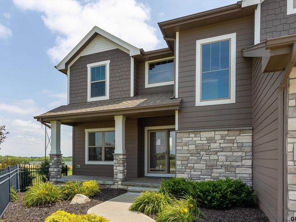 12517 Quail Dr, Bellevue, NE 68123