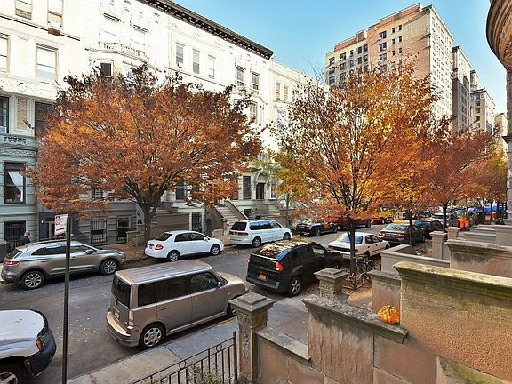4th image of 332 W 88th St APT A2