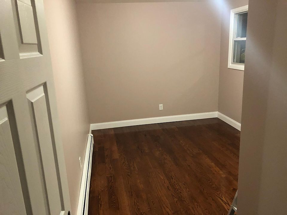 1st image of 17302 109th Ave