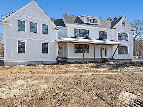 2nd image of 448 York St