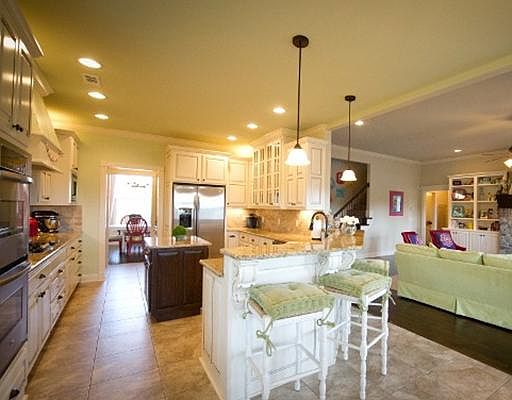 2nd image of 4211 N Candlewood Pl