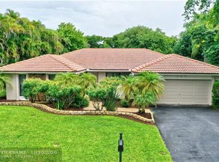 157 NW 89th Ter, Coral Springs, FL 33071