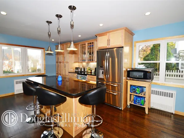 255-10 Upland Road image 1 of 20