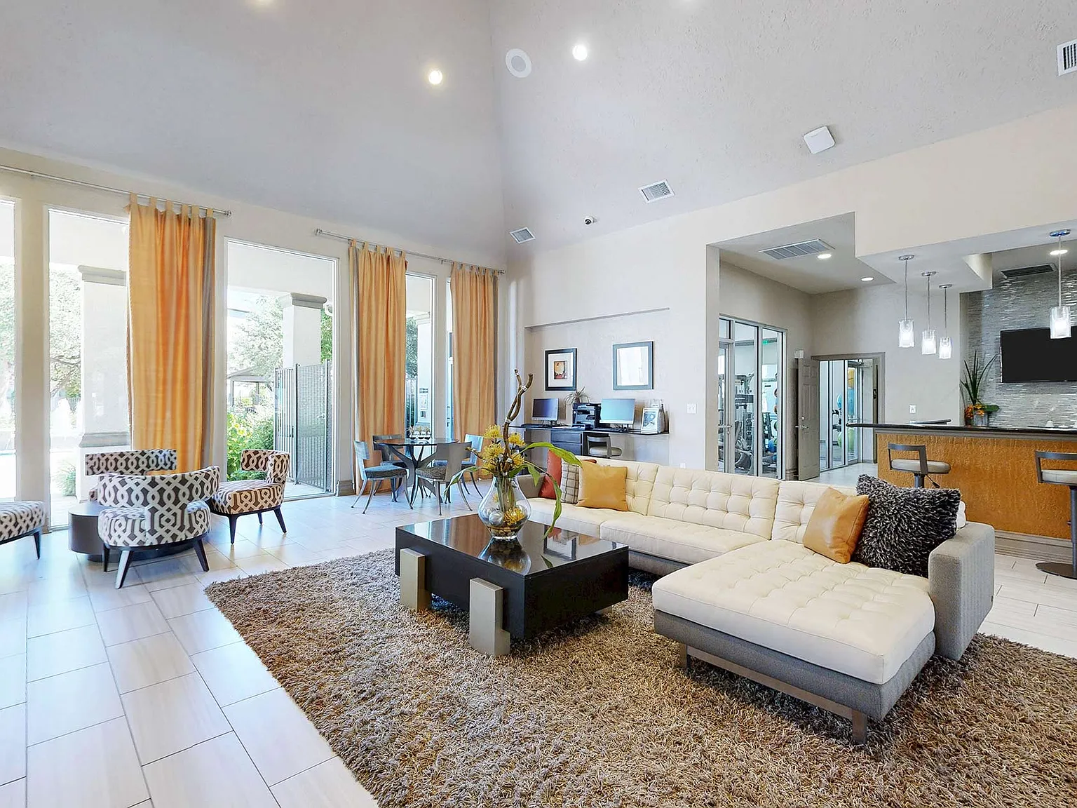 Lakeline Villas — Photo 3