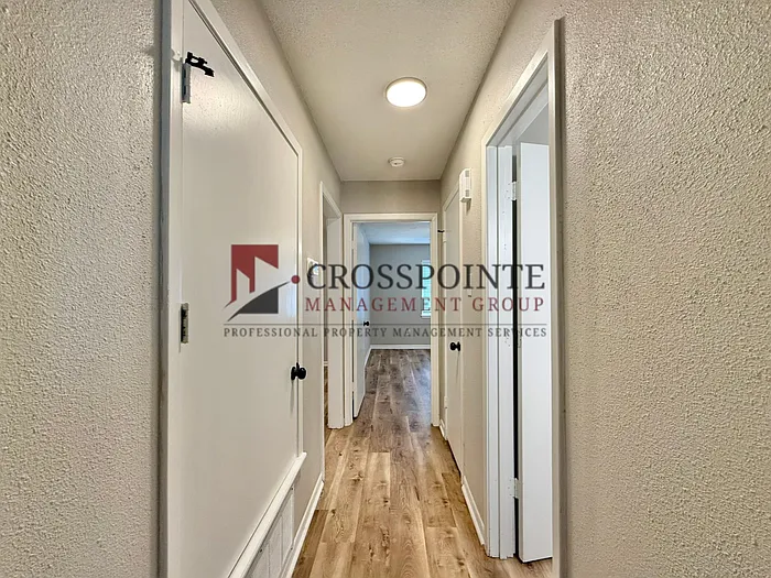715 S Porter Ave — Photo 7