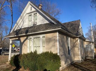 202 S Grand Ave, Eldon, MO 65026