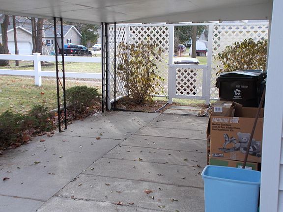 3rd image of 507 W Pere Marquette St