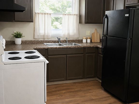 3rd image of 490 Bisaillon Ave