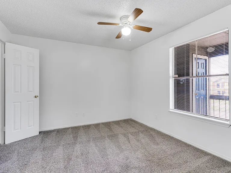 Villa Nueva Apartments — Photo 23