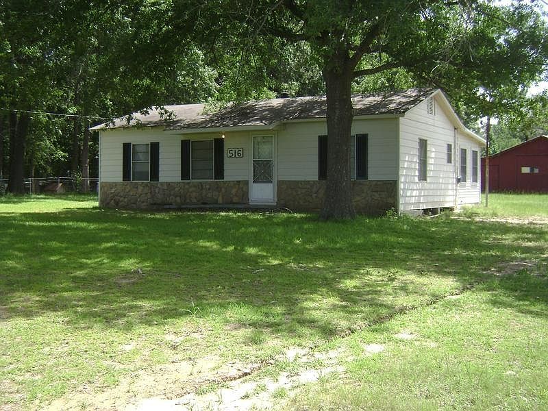 1st image of 516 Shady Ln