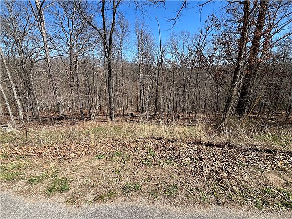 3rd image of 67 Skipton Dr