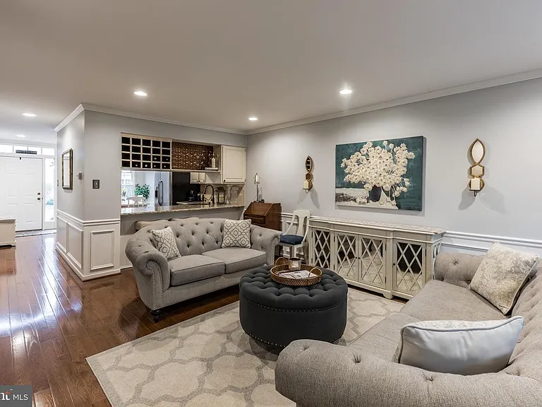 604 Cheswold Ct — Photo 8