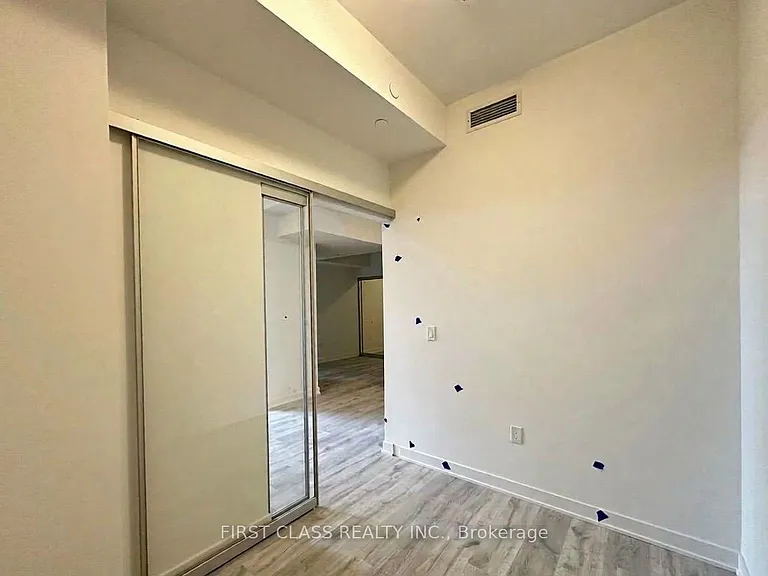 135 Lower Sherbourne St #1733W — Photo 9